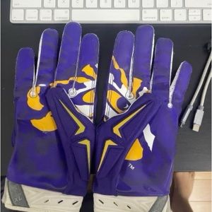 LSU Authentic Nike Gloves XL
